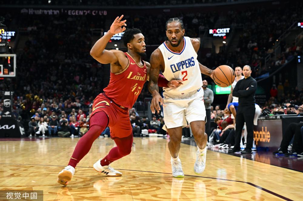 女篮的交锋 女篮的交锋