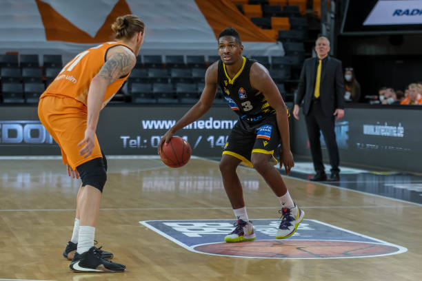 尽管结果不 尽管结果不